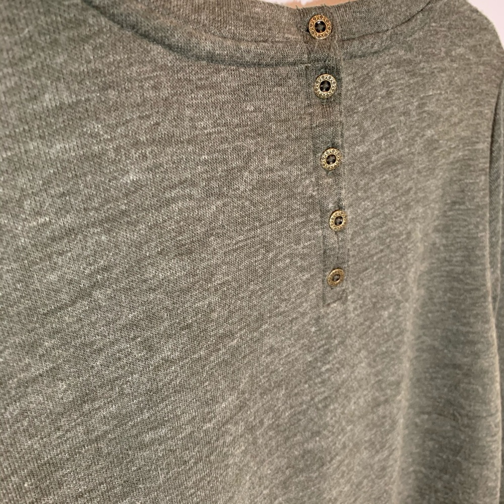 Lucky Brand Green Bell Sleeved Sweater - Picture 5 of 5